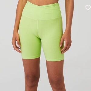 BEYOND YOGA
SPACEDYE AT YOUR LEISURE HIGH WAISTED BIKER SHORTS